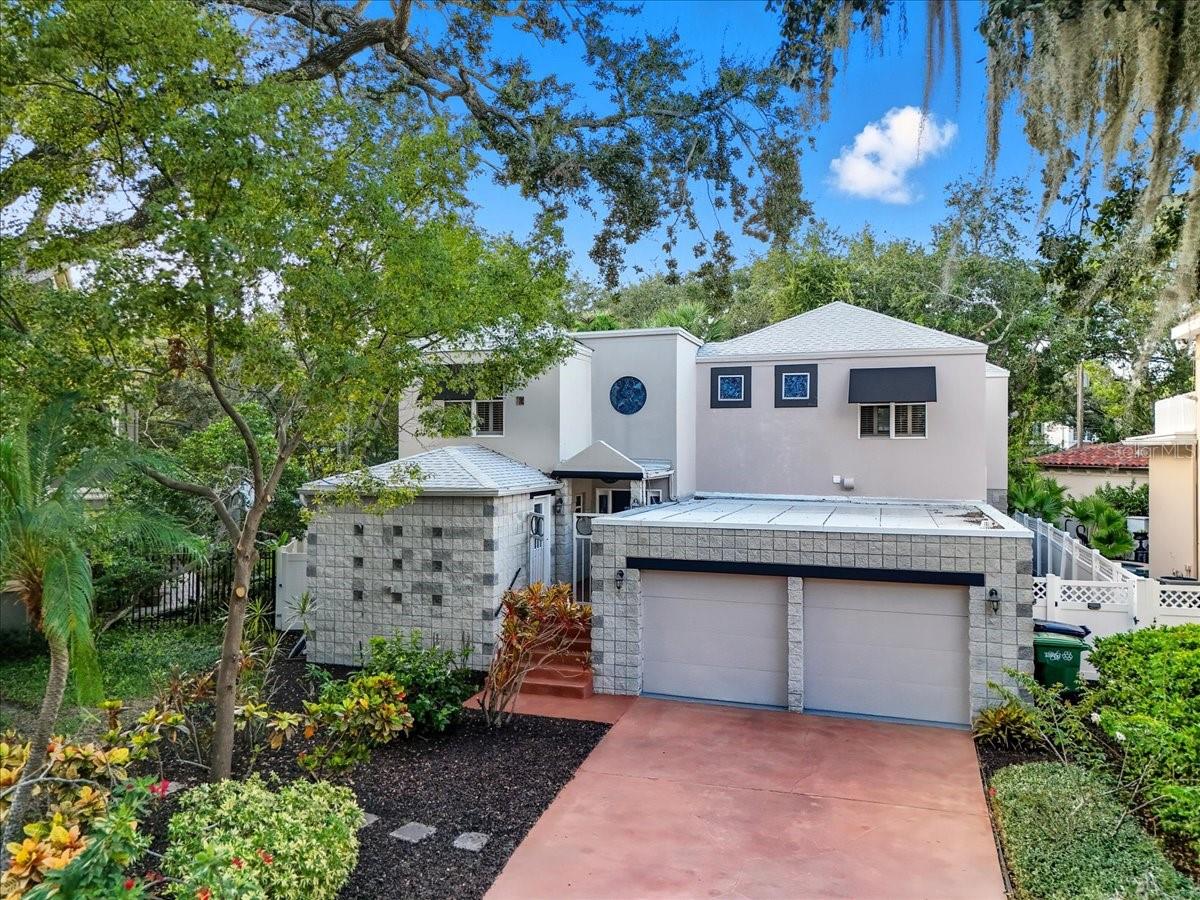 2713 Chambray Ln
