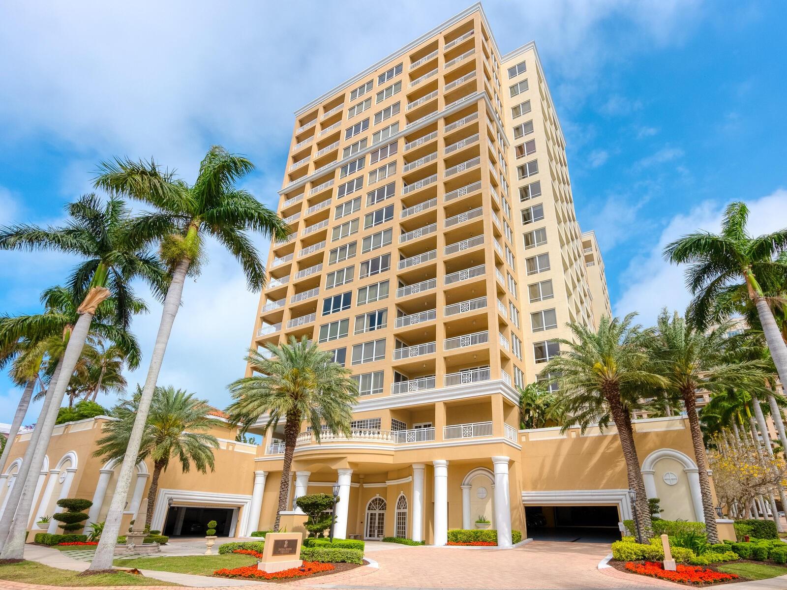 35 Watergate Dr #906