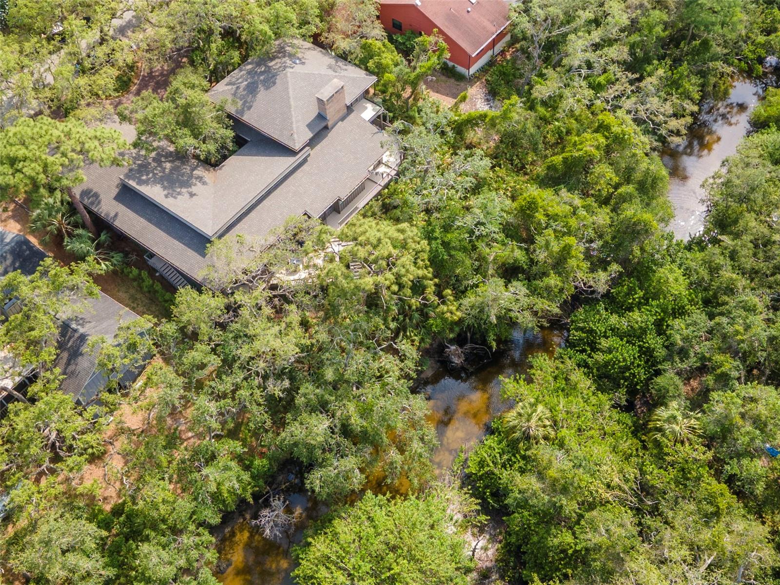 1296 Weybridge Ln
