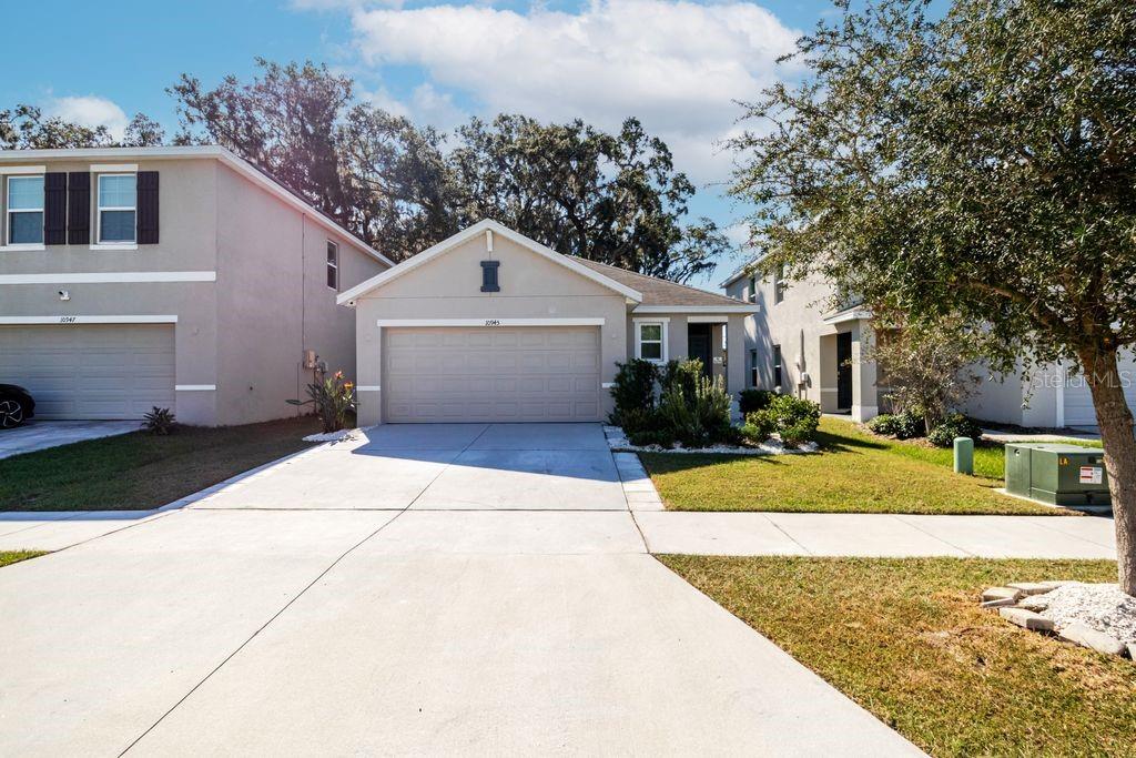 10945 Trailing Vine Dr