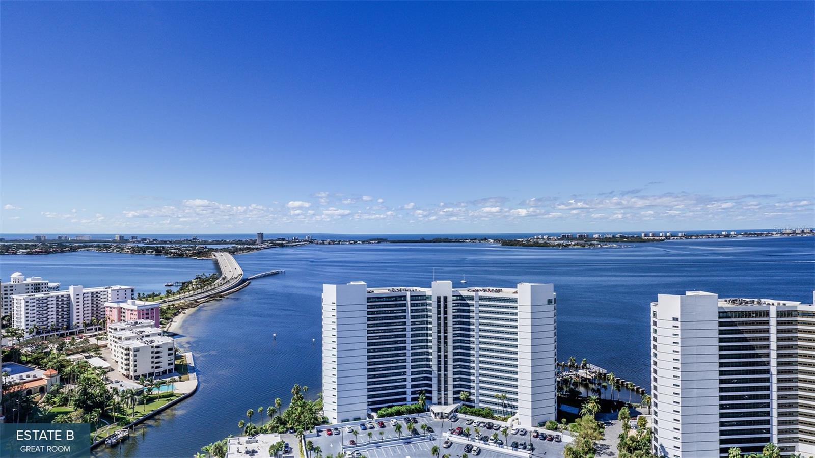 555 Quay Cmn #1804