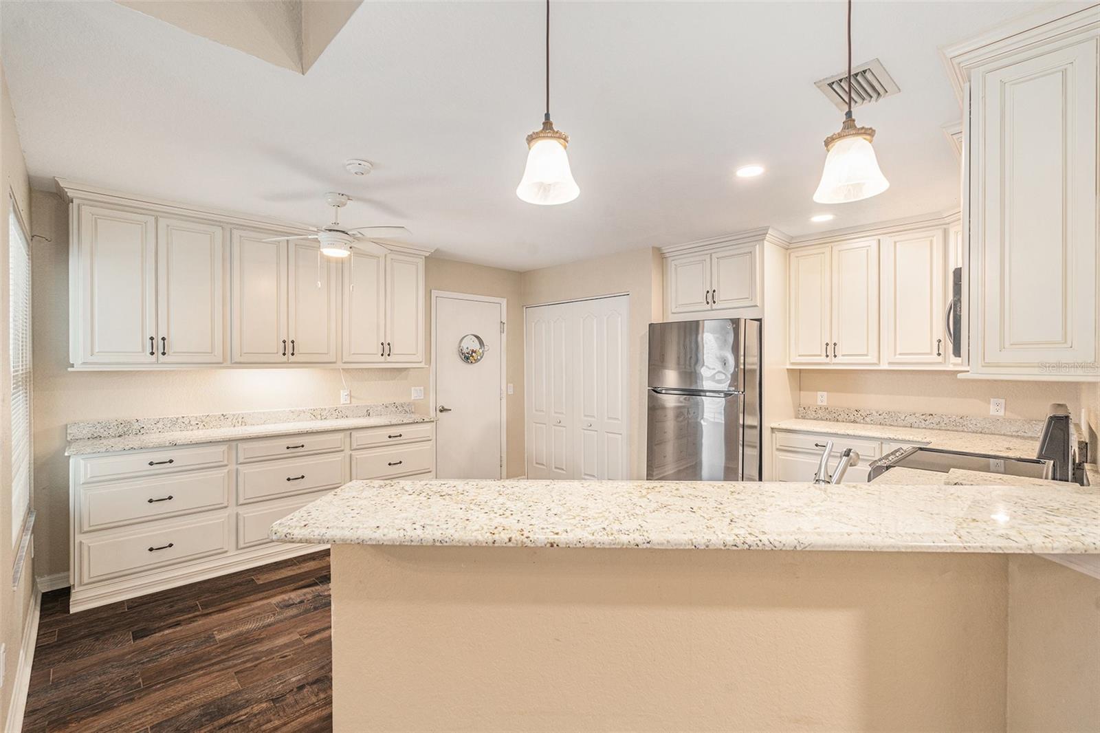 21527 Woodstork Ln