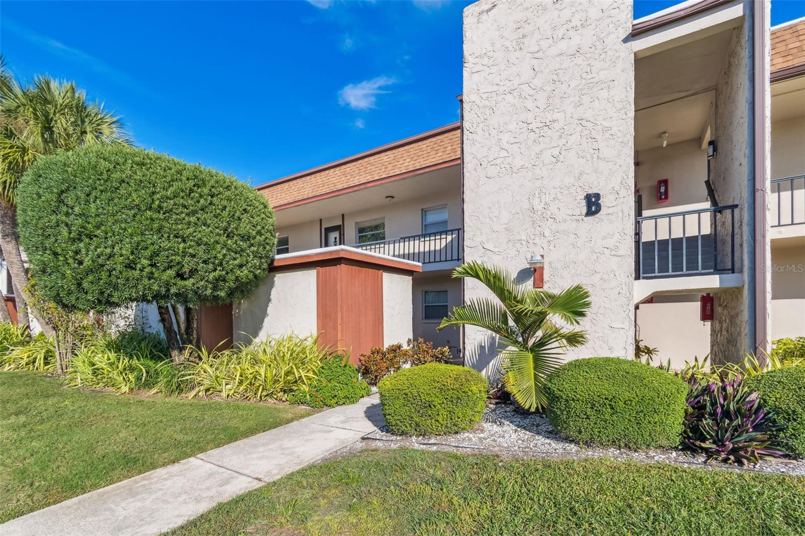 2750 E Bay Dr #12B