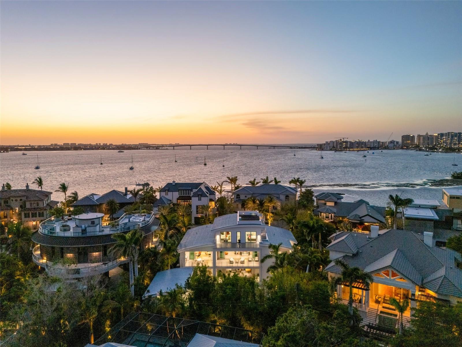 1365 Harbor Dr