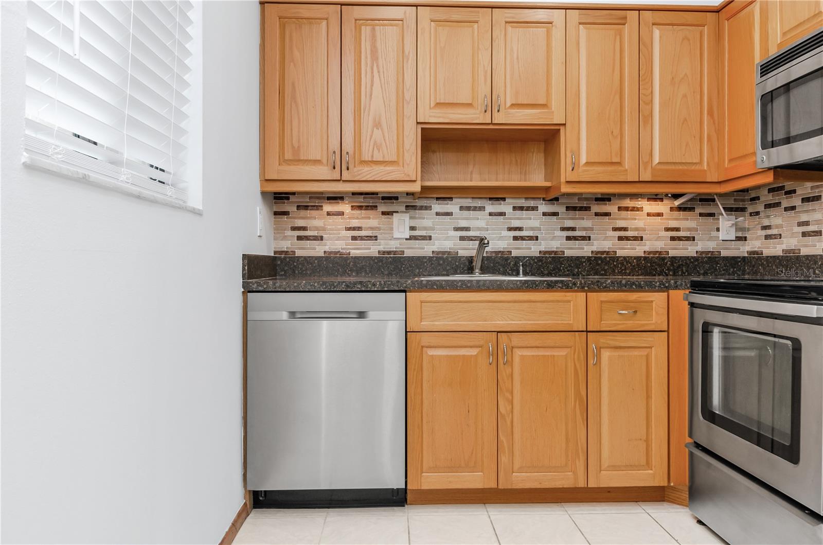 3300 Fox Chase Cir N #231