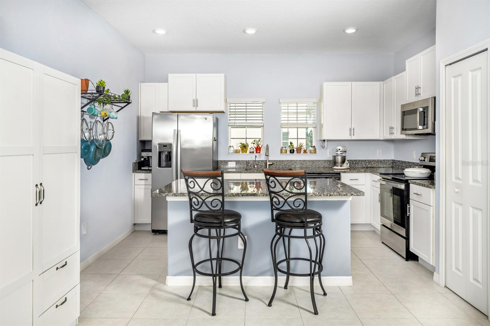 842 Tennyson MILL Cir