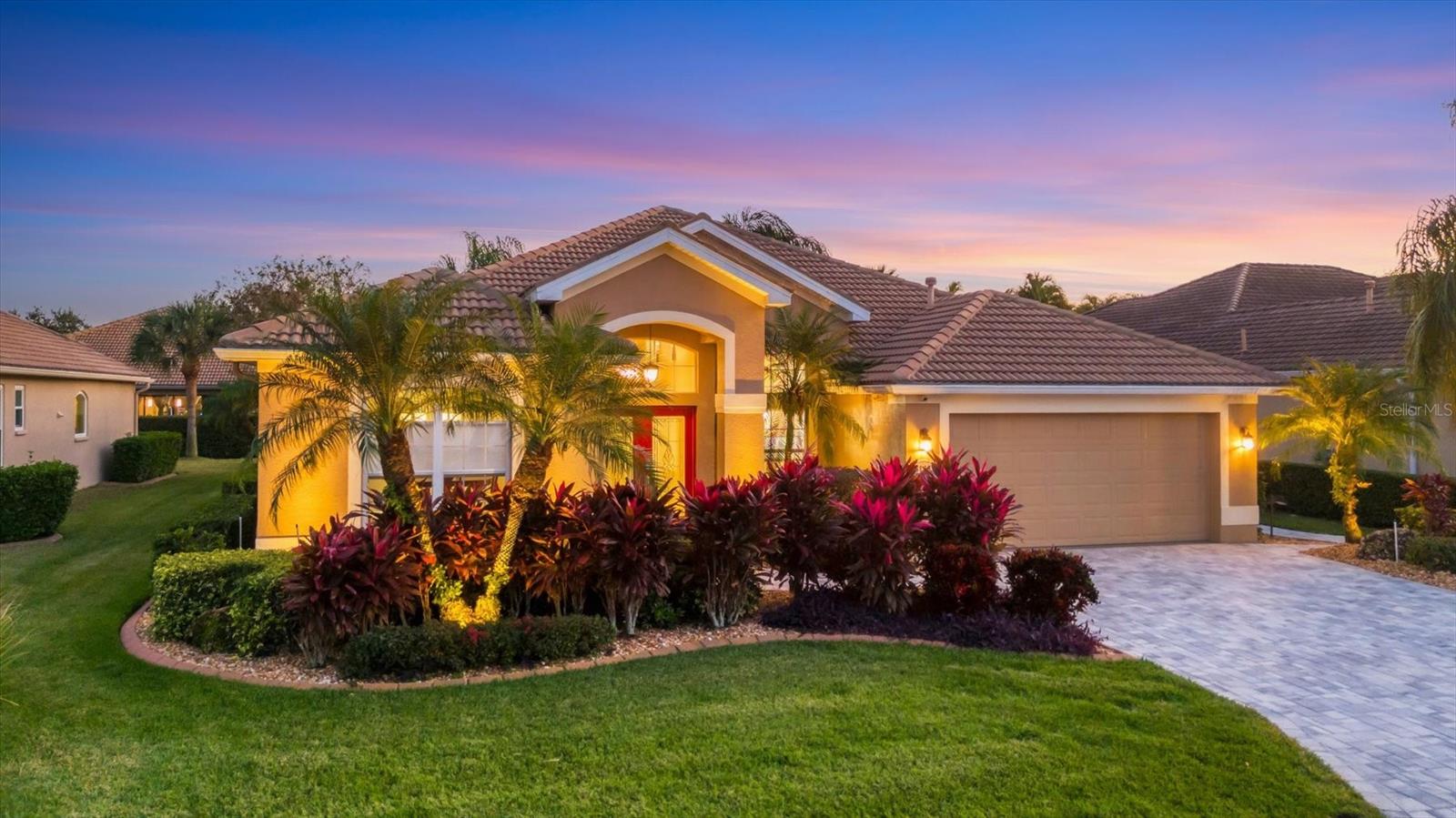 6163 Palomino Cir
