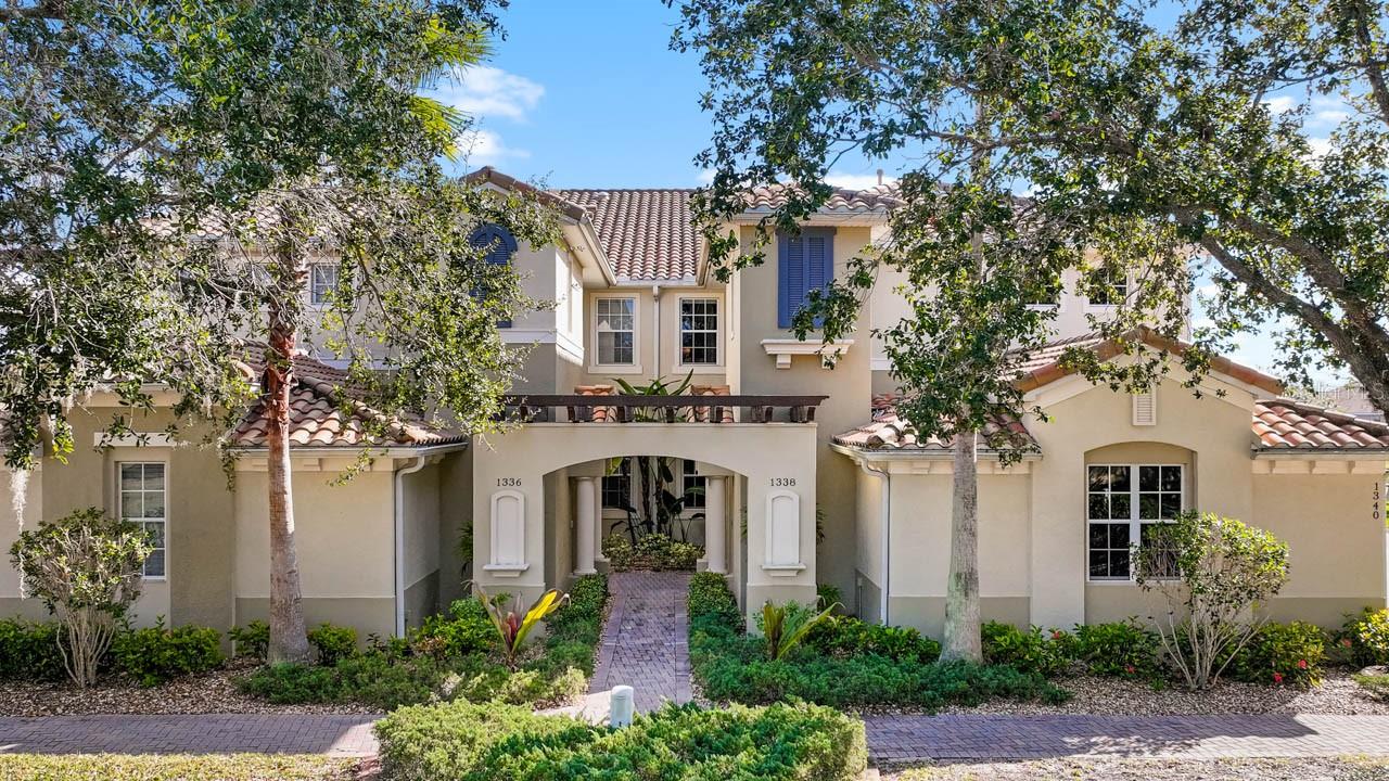 1338 Emerald Dunes Dr