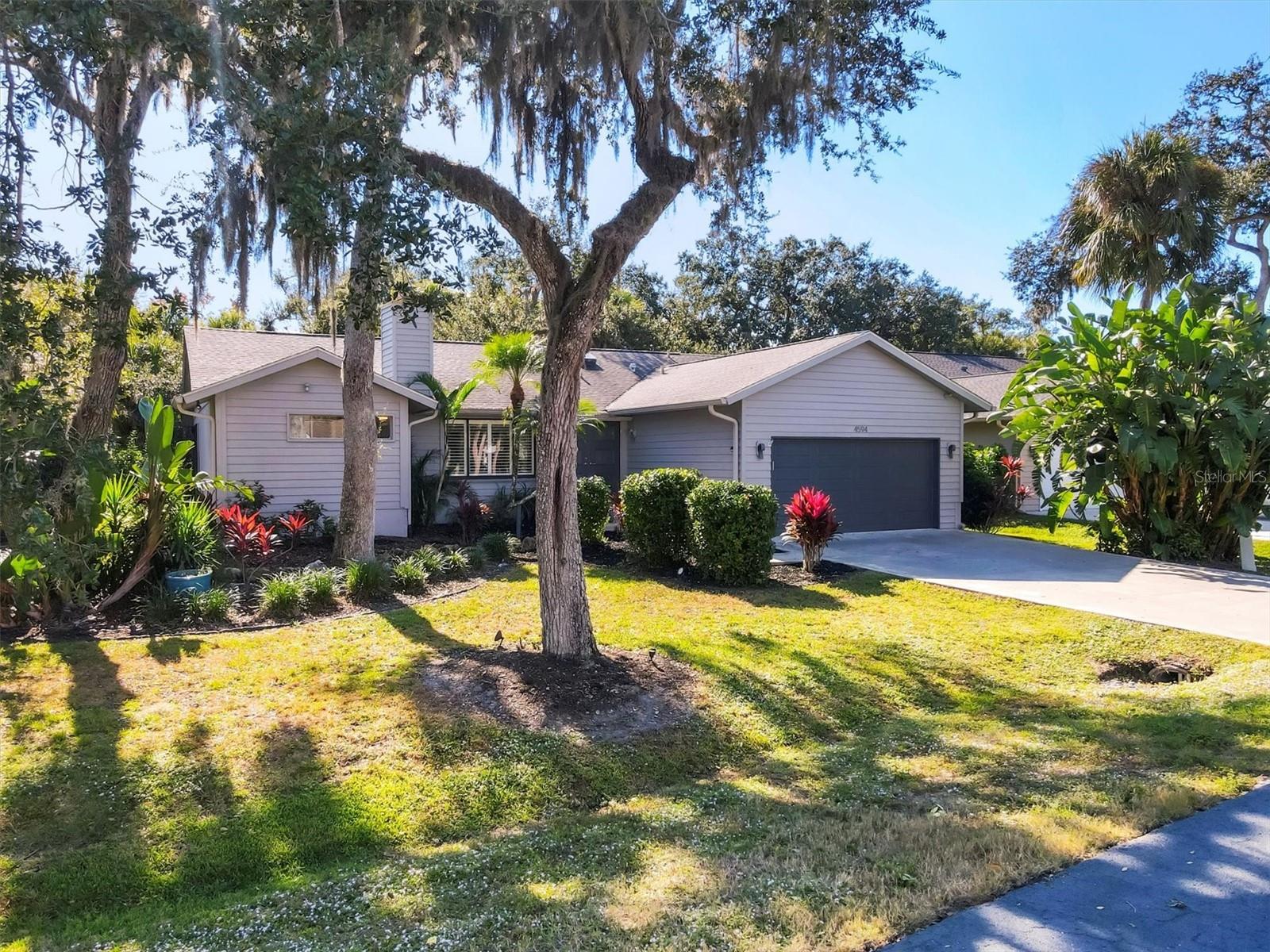 4594 Trails Dr