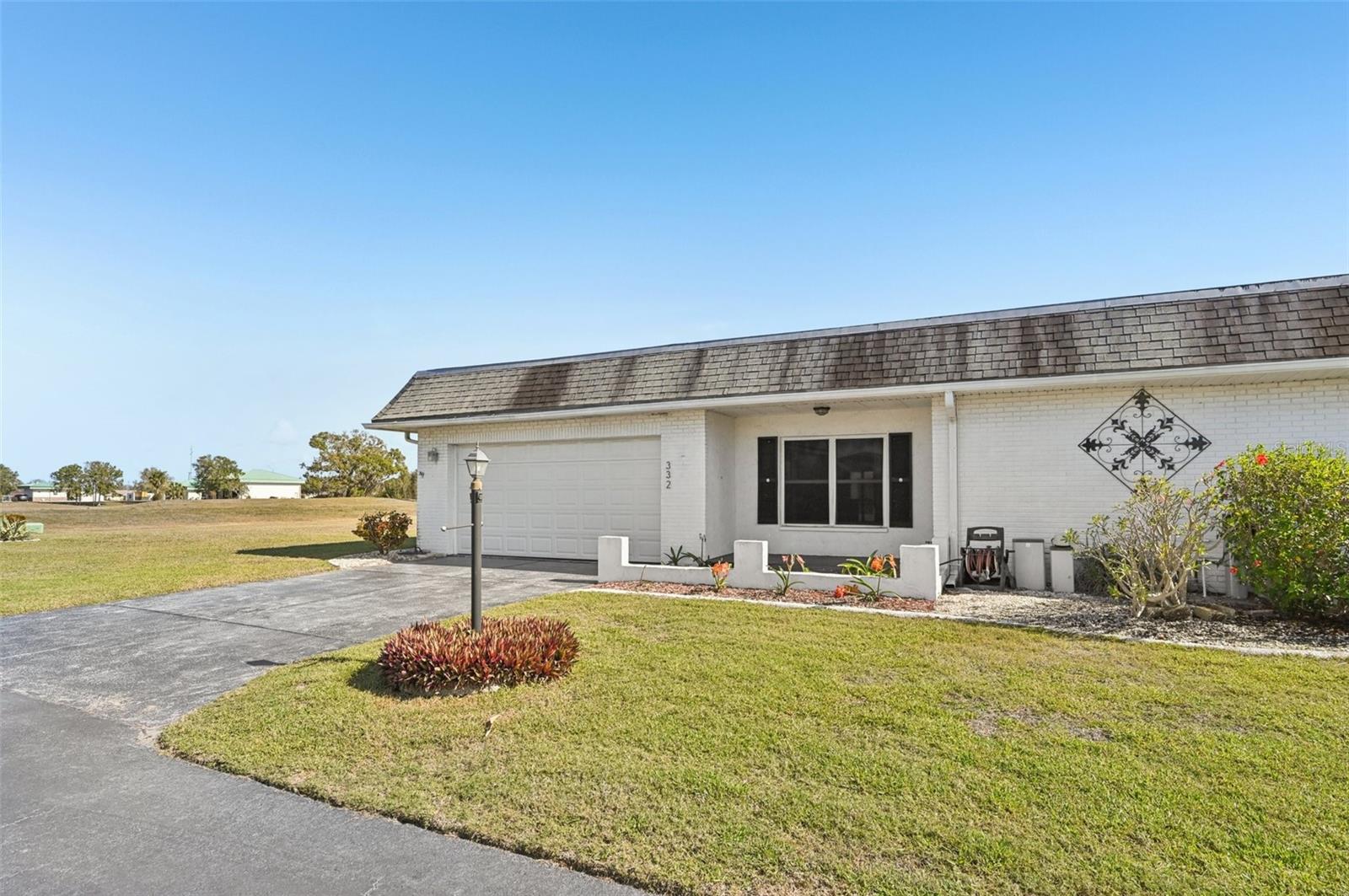 332 Club Manor Dr