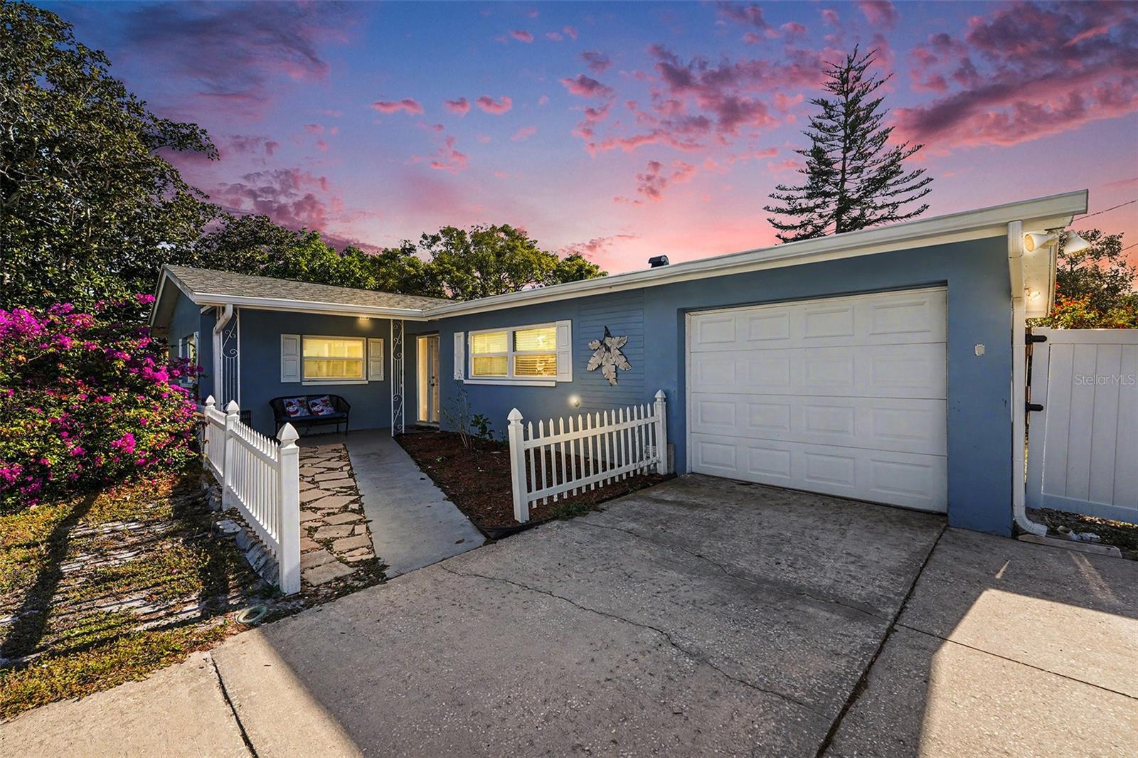 2111 Timber Ln