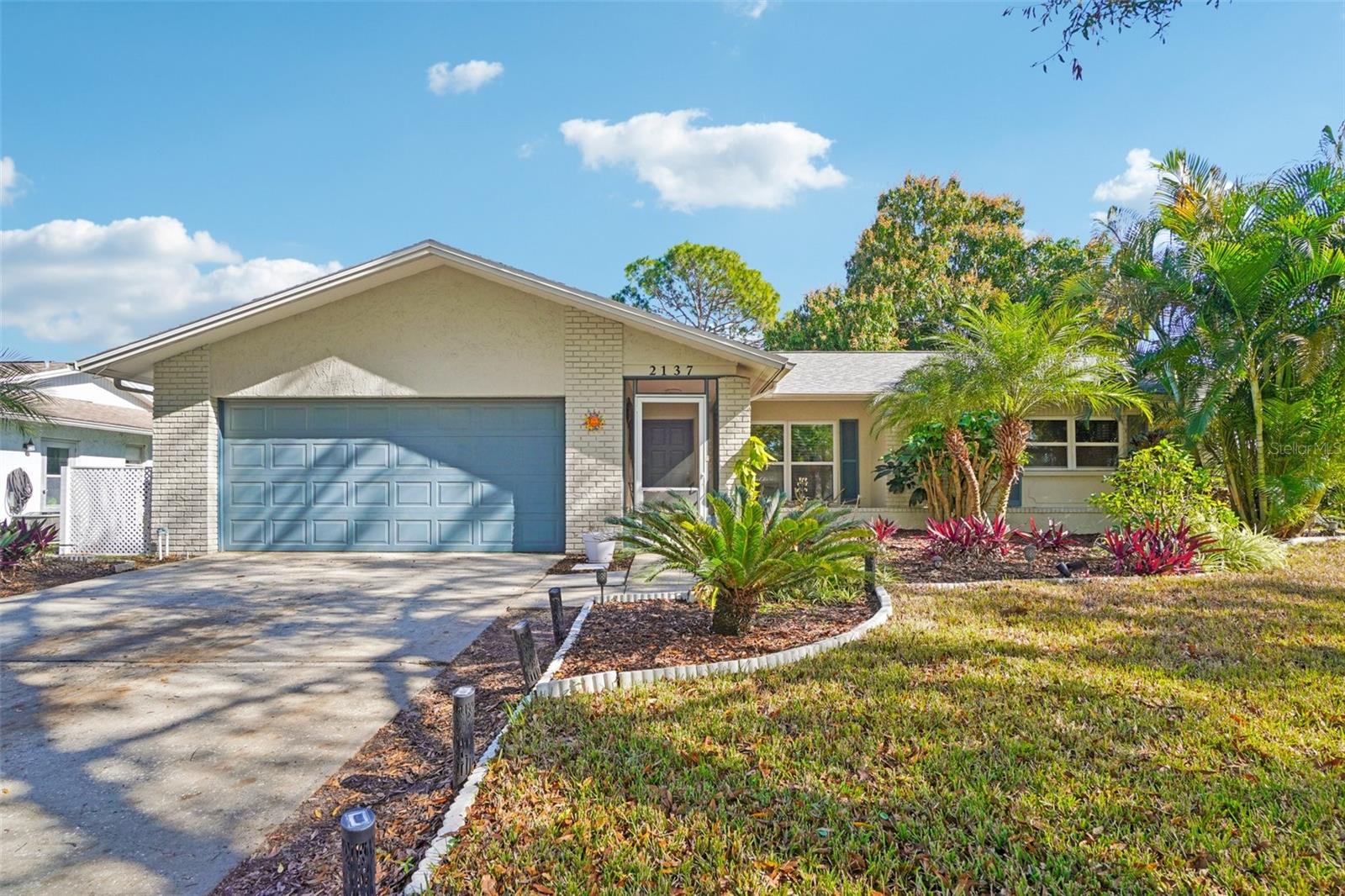 2137 Malcolm Dr