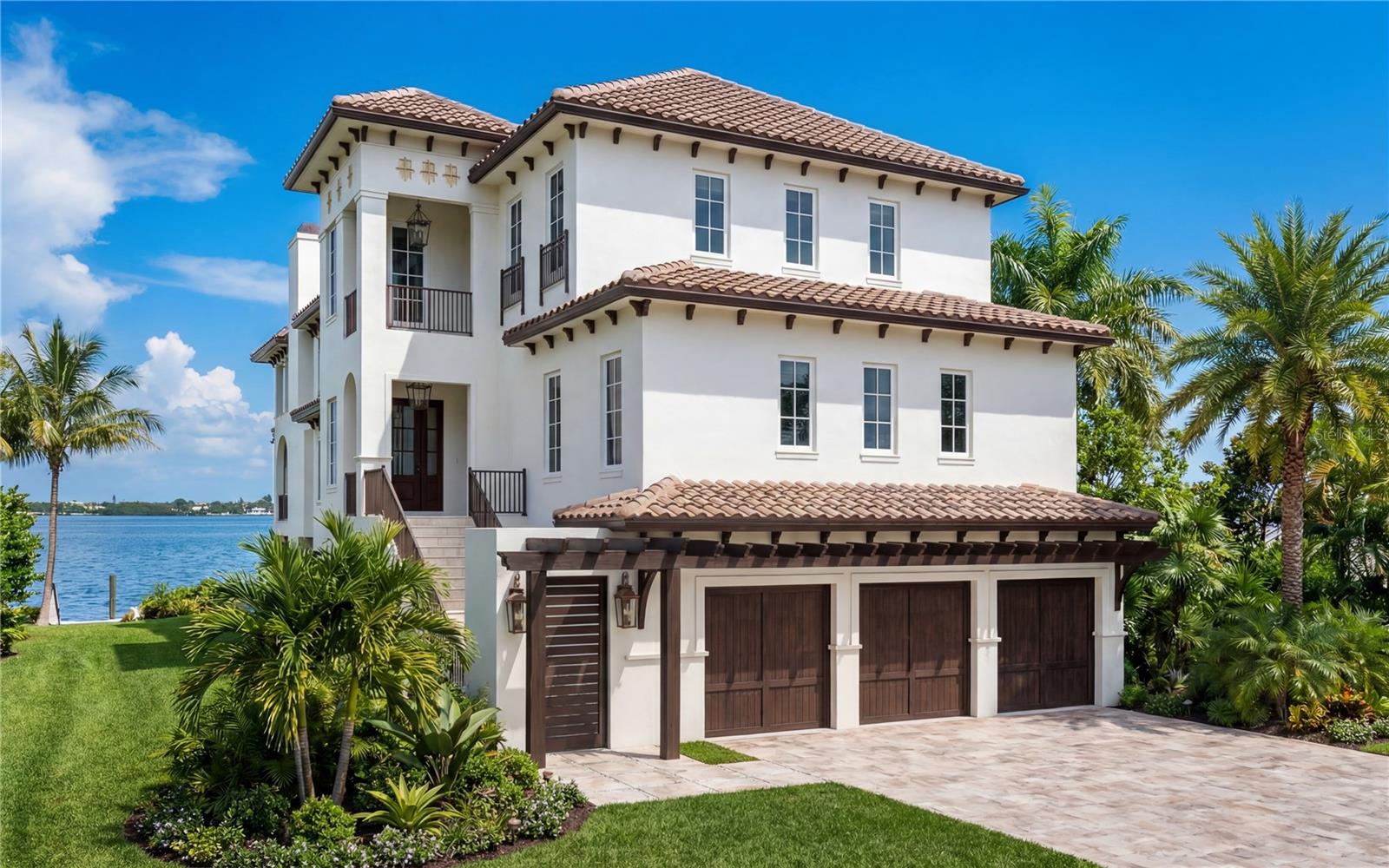 1835 Bayou Grande Blvd NE
