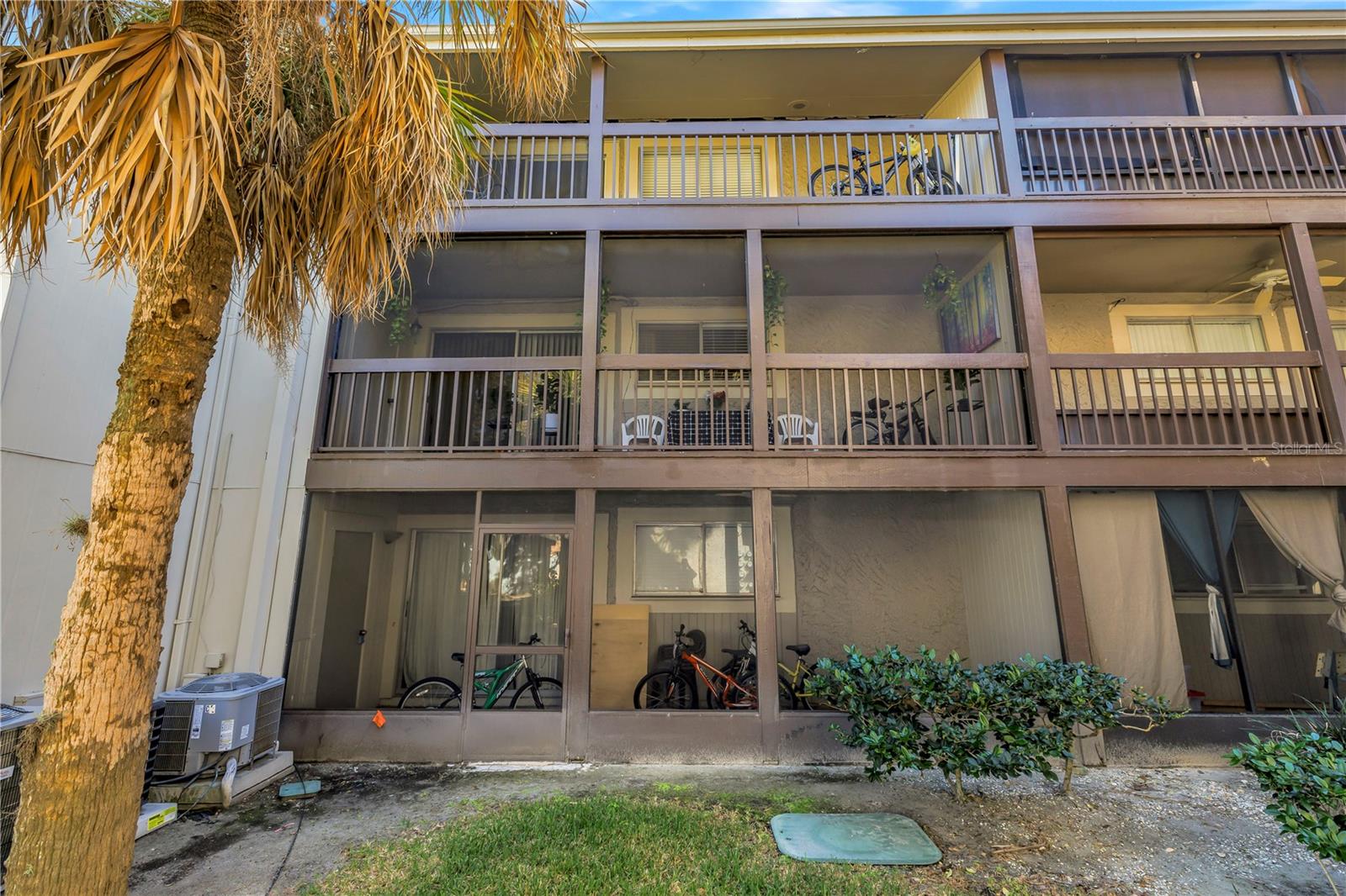 6308 Newtown Cir #8B2