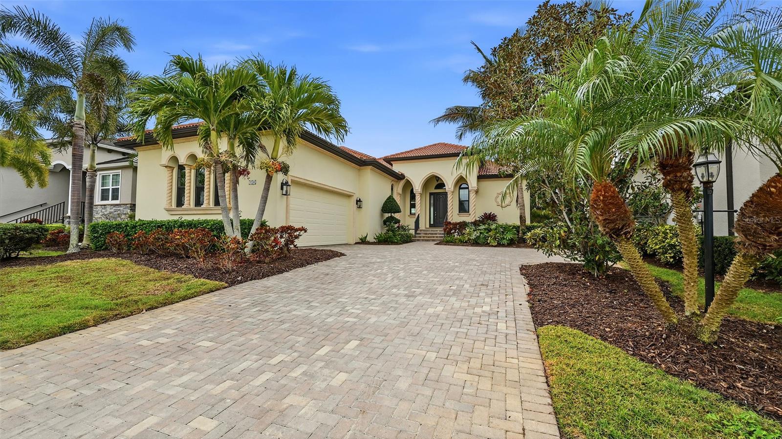 5238 Title Row Dr