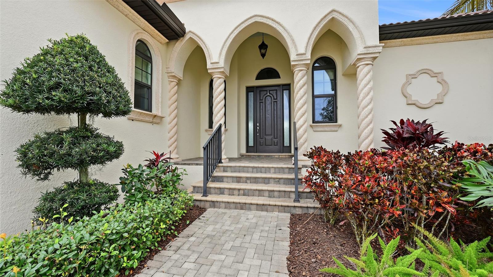 5238 Title Row Dr