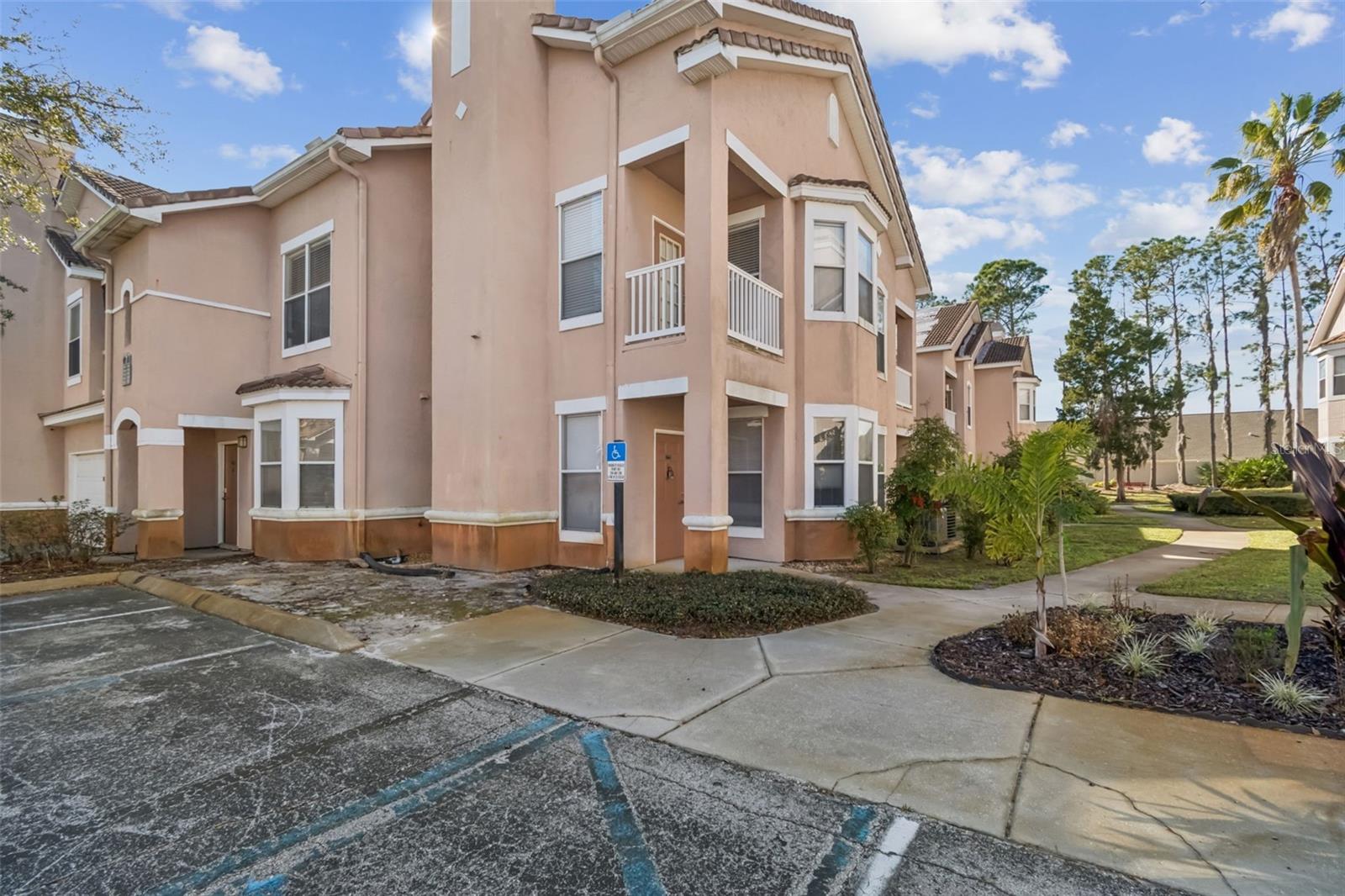 17978 Villa Creek Dr