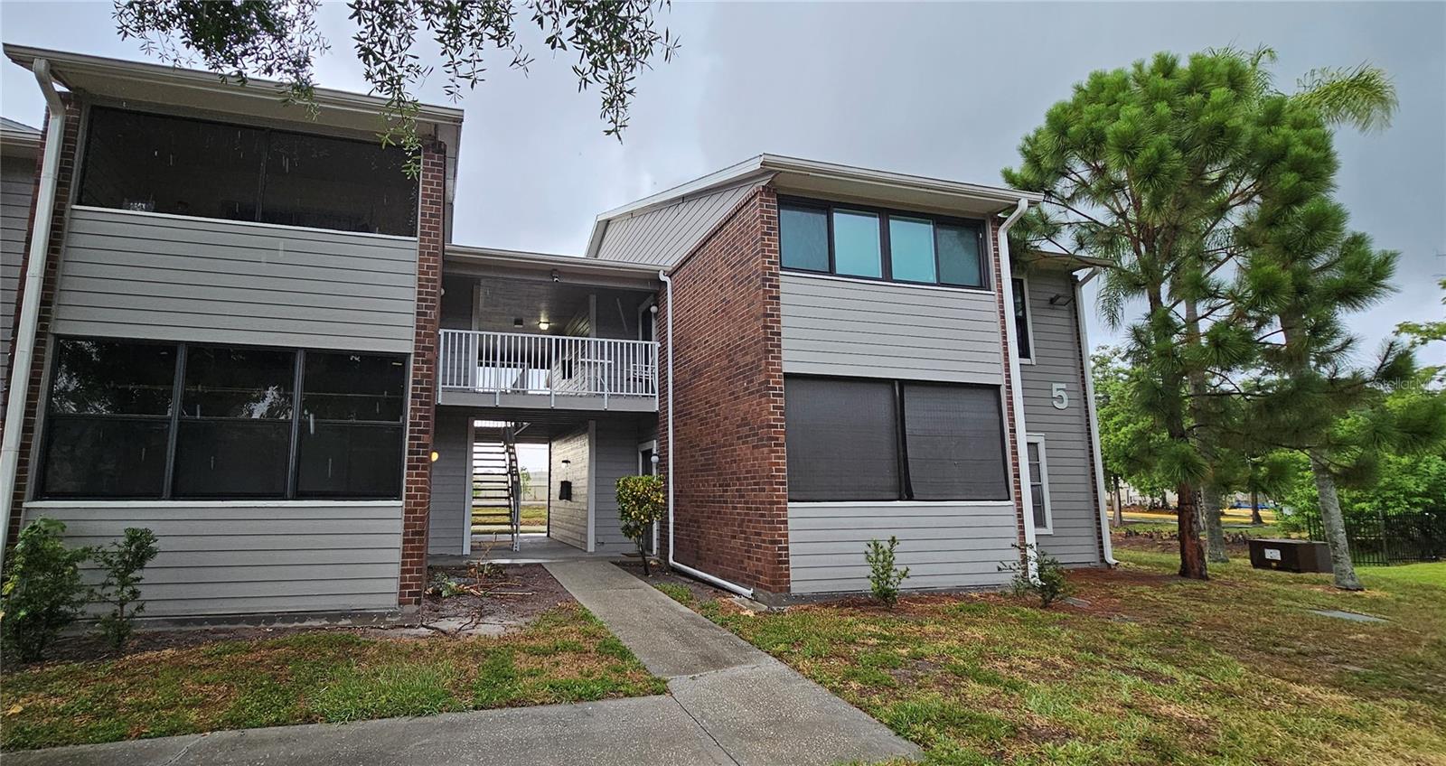 1400 Gandy Blvd N #512