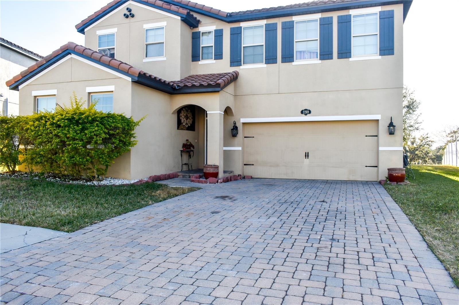2269 Bella Luna Cir