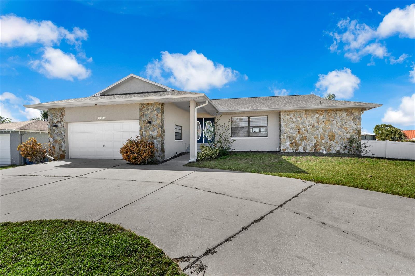 3848 Topsail Trl