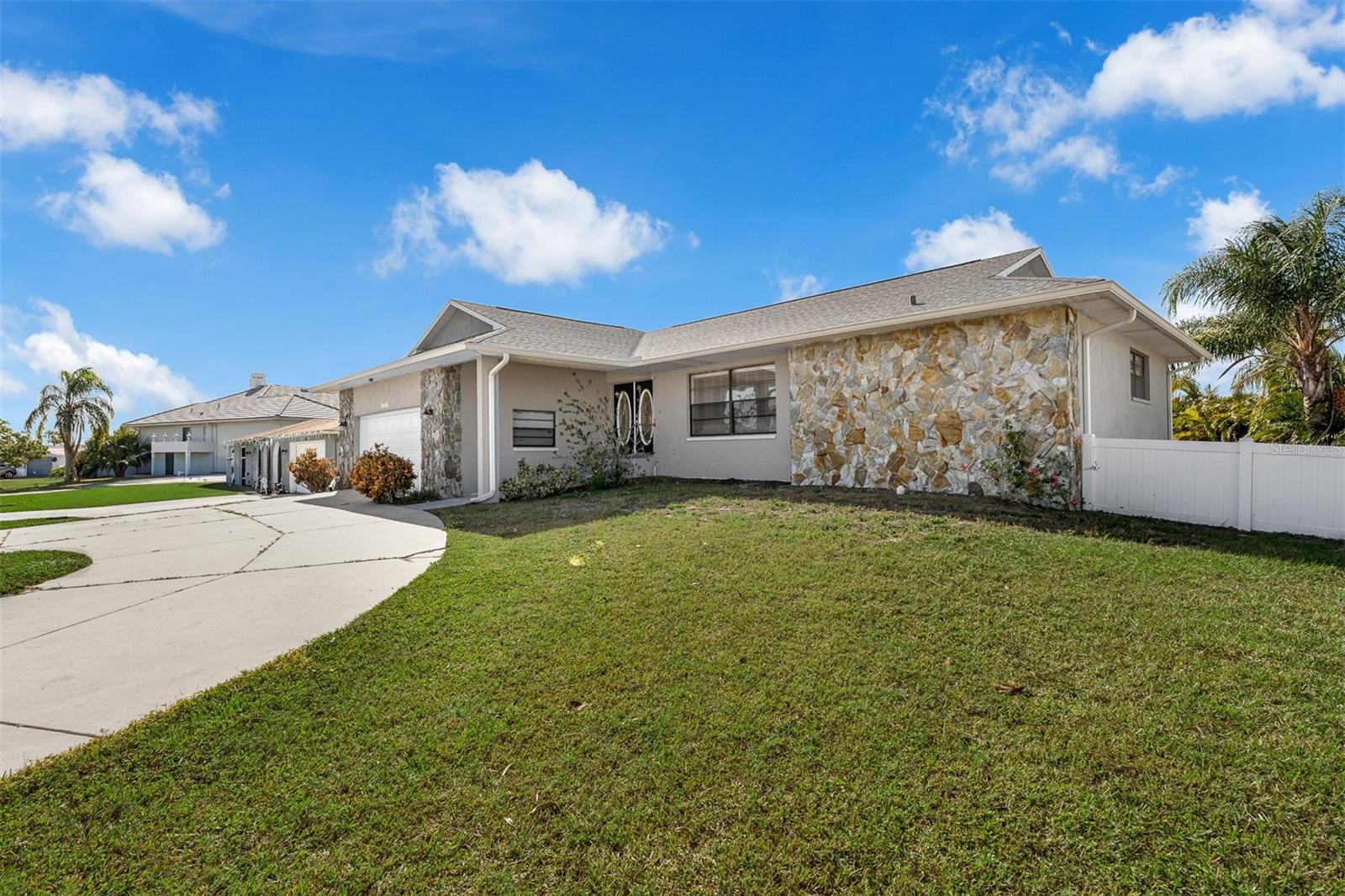 3848 Topsail Trl