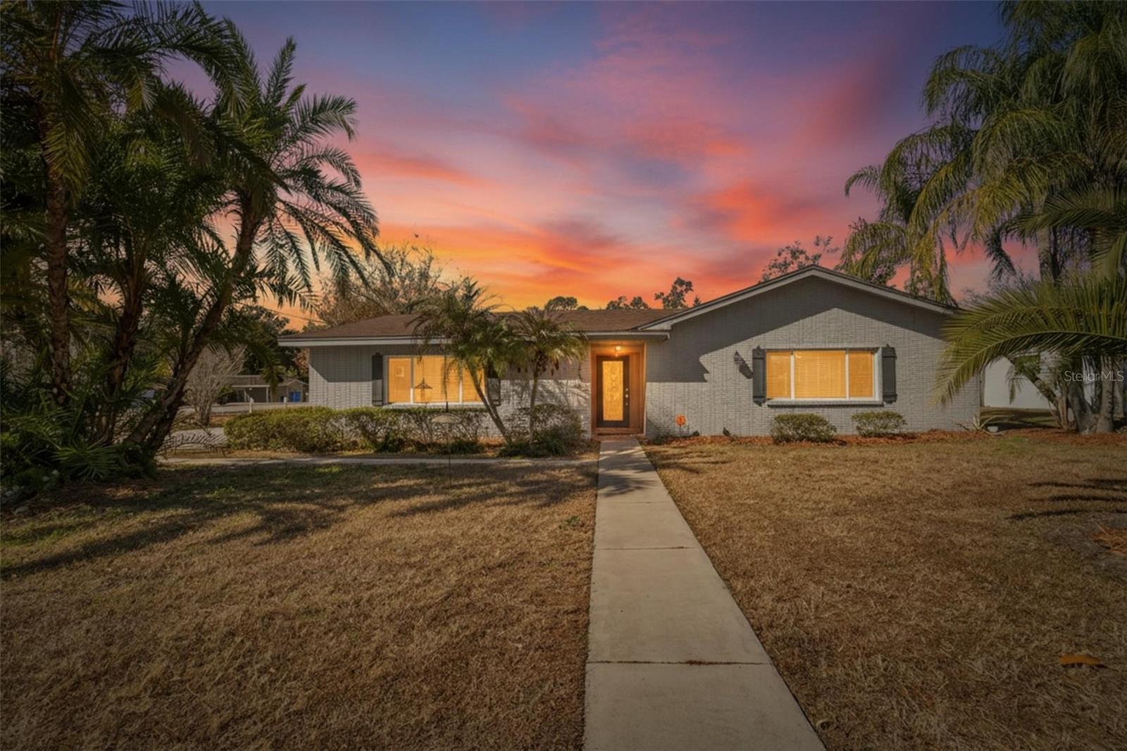 1231 Newport Ave
