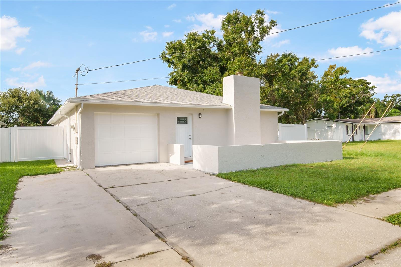 3818 W Iowa Ave