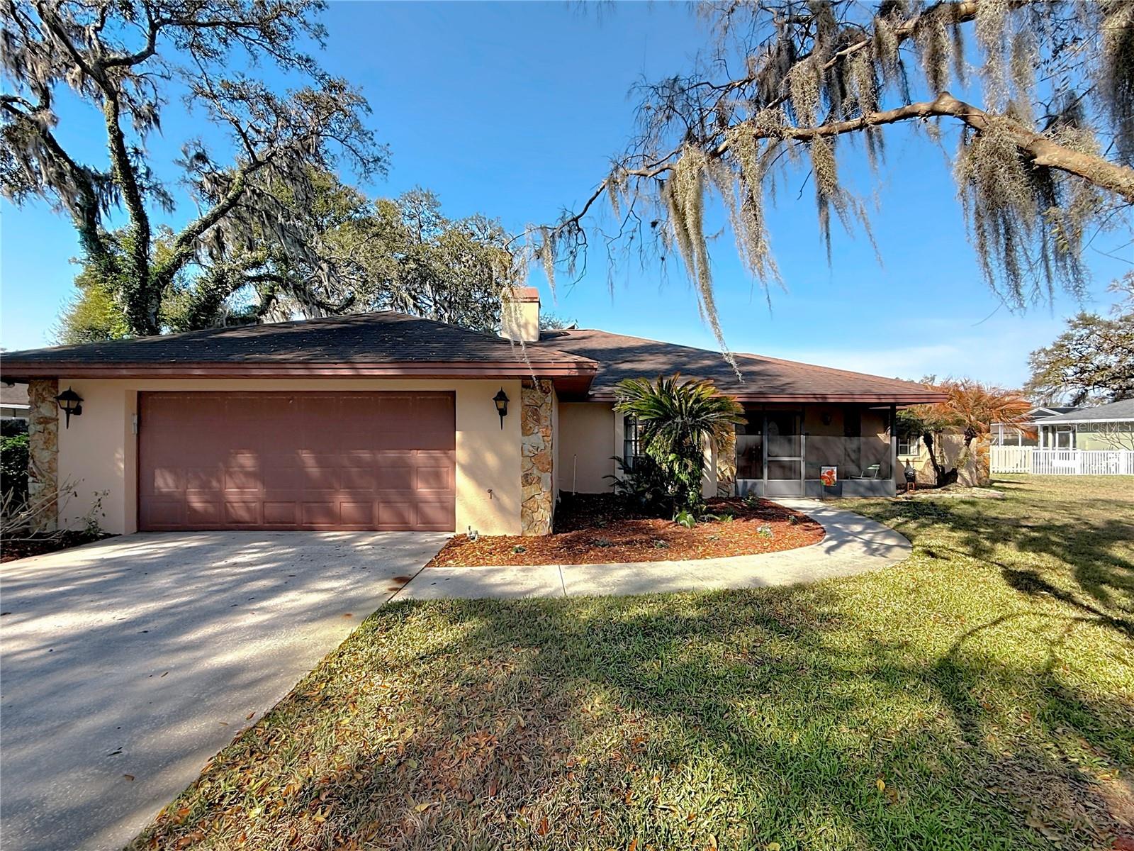452 Summit Chase Dr