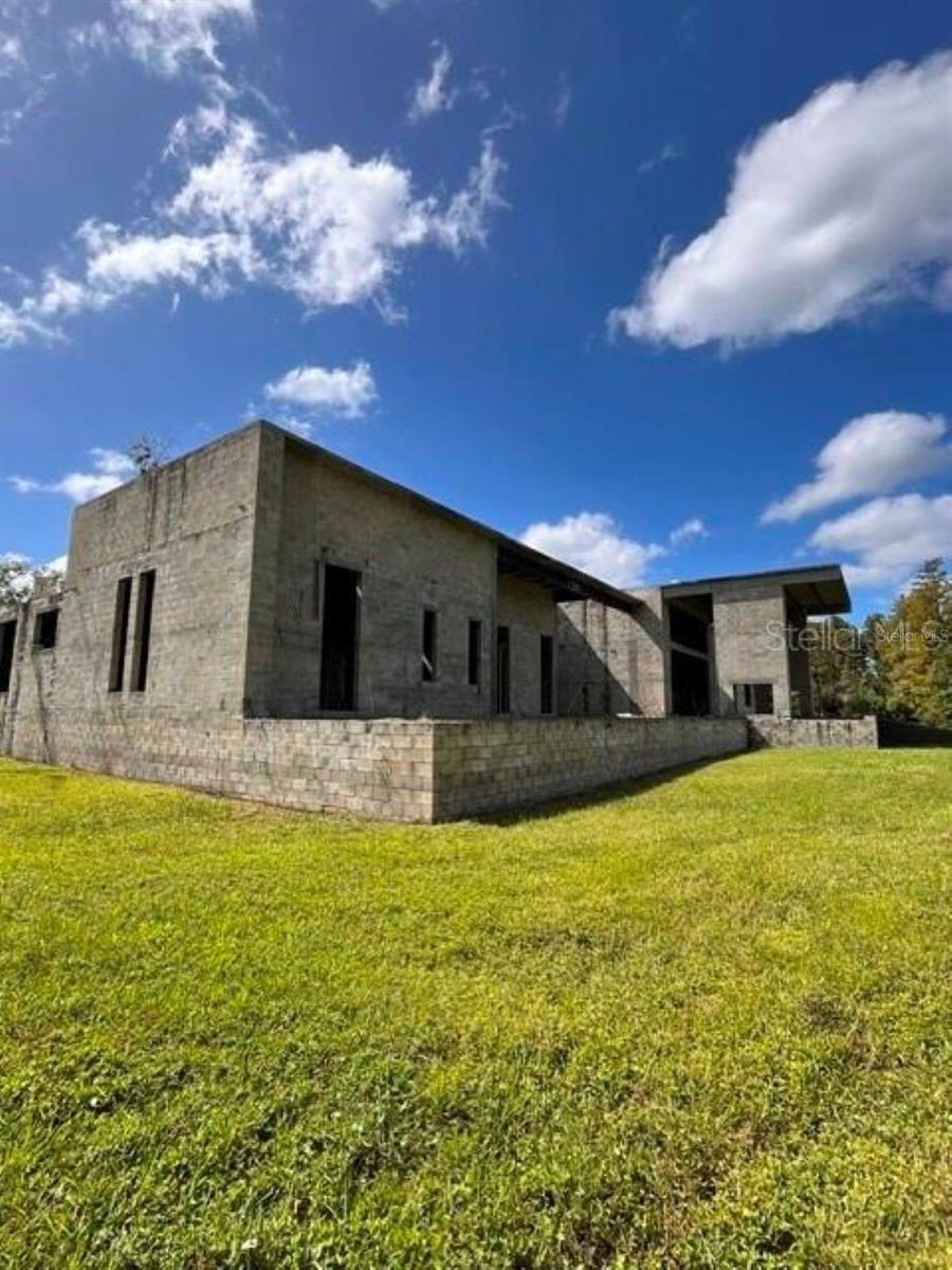 1029 Van Dyke Rd