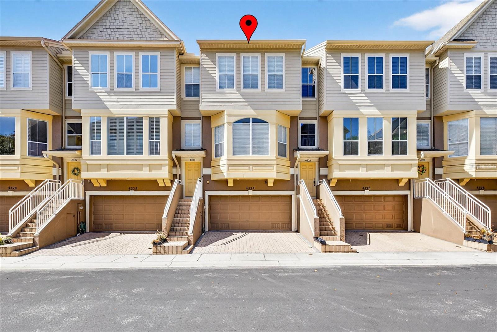 4324 Spinnaker Cove Ln