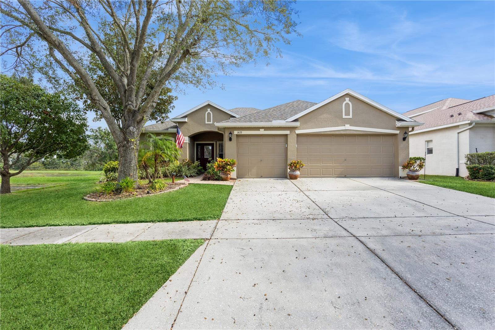 1433 Emerald Hill Way