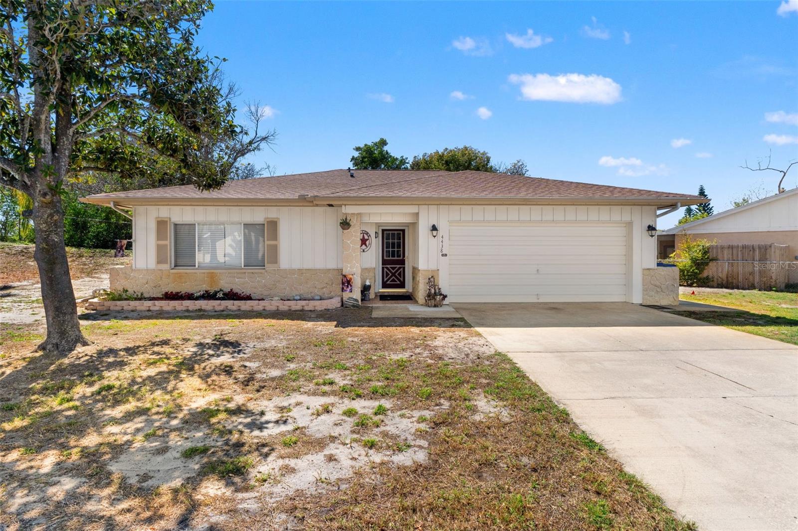 4438 Sail Dr