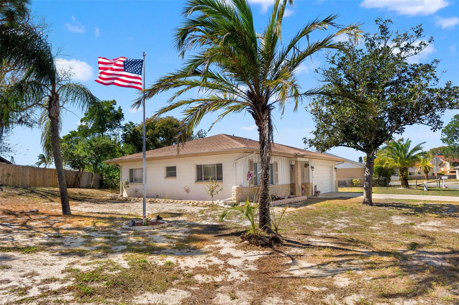 4438 Sail Dr