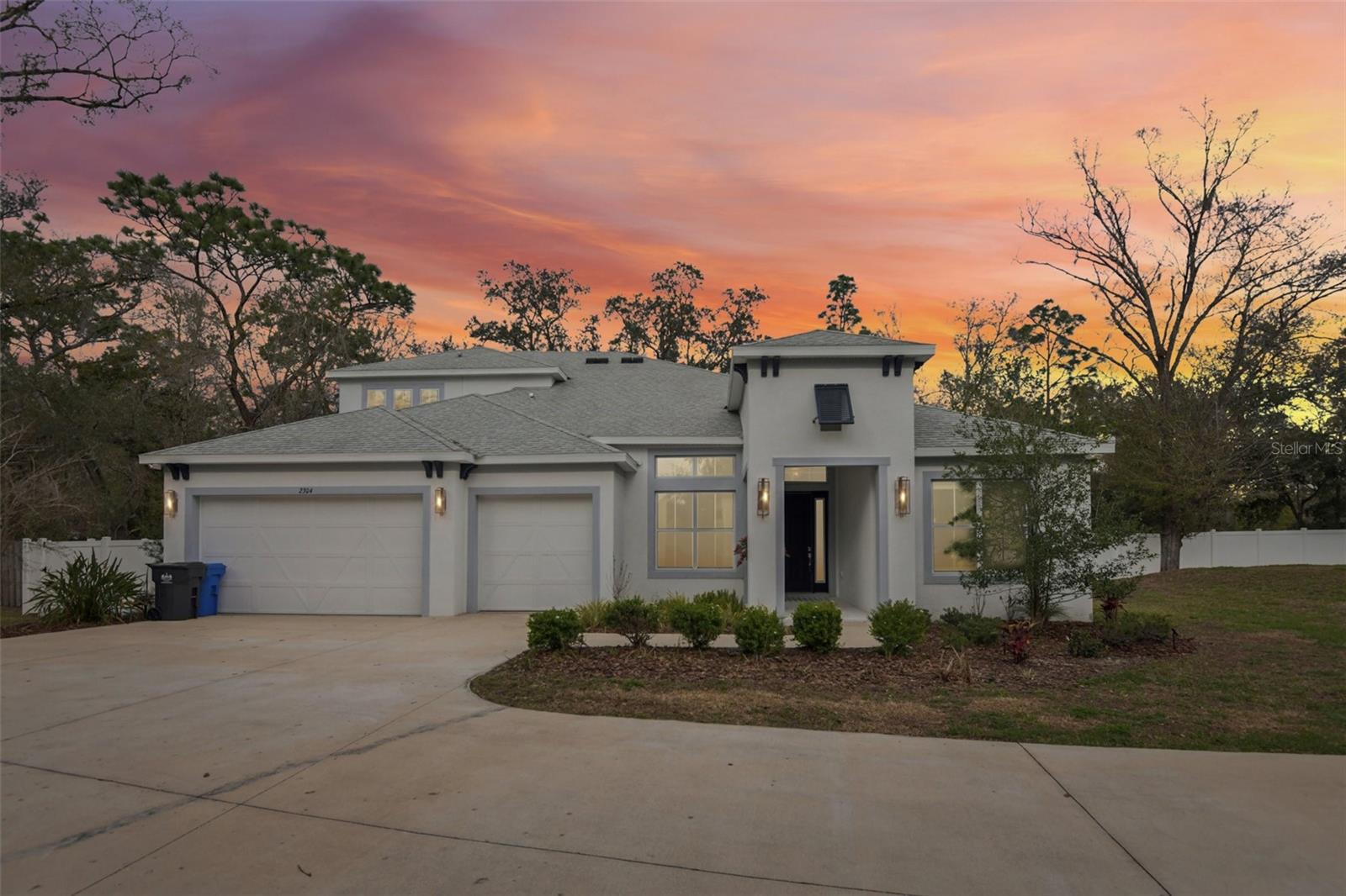 2304 Clement Rd