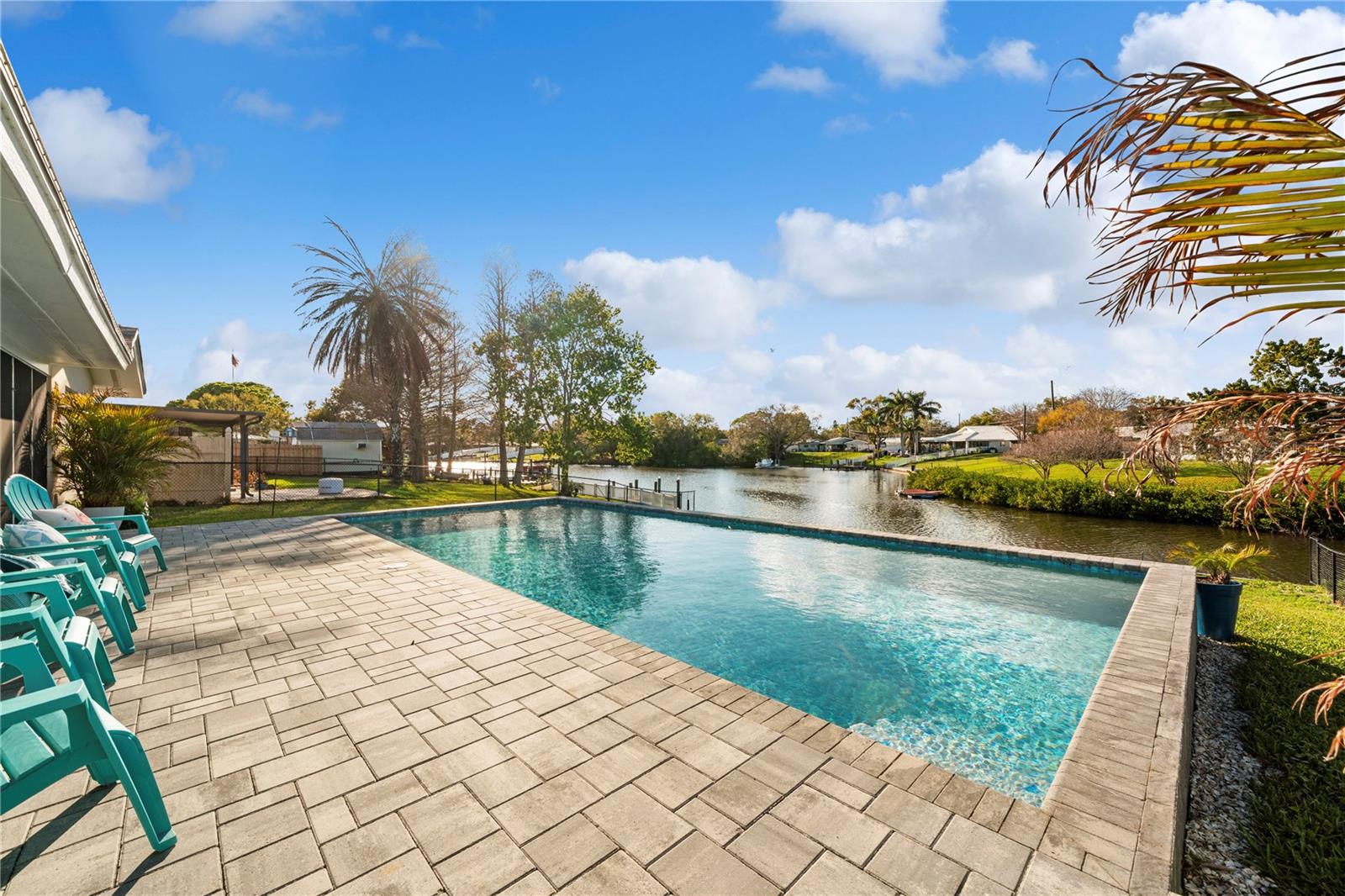 632 Shore Dr
