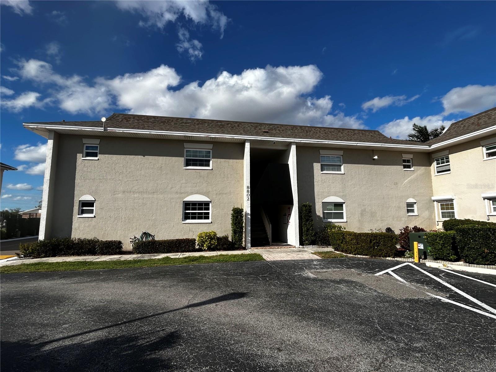 8802 Bay Pointe Dr #102