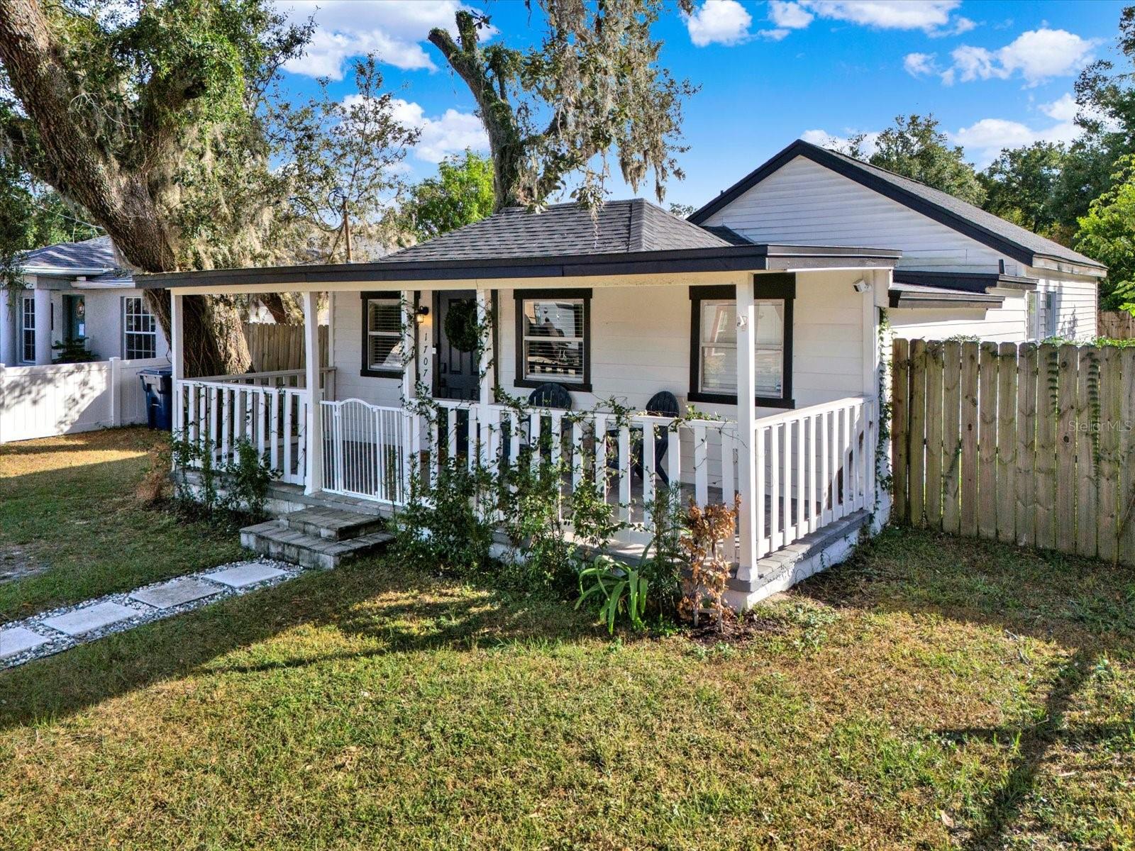 1707 E New Orleans Ave