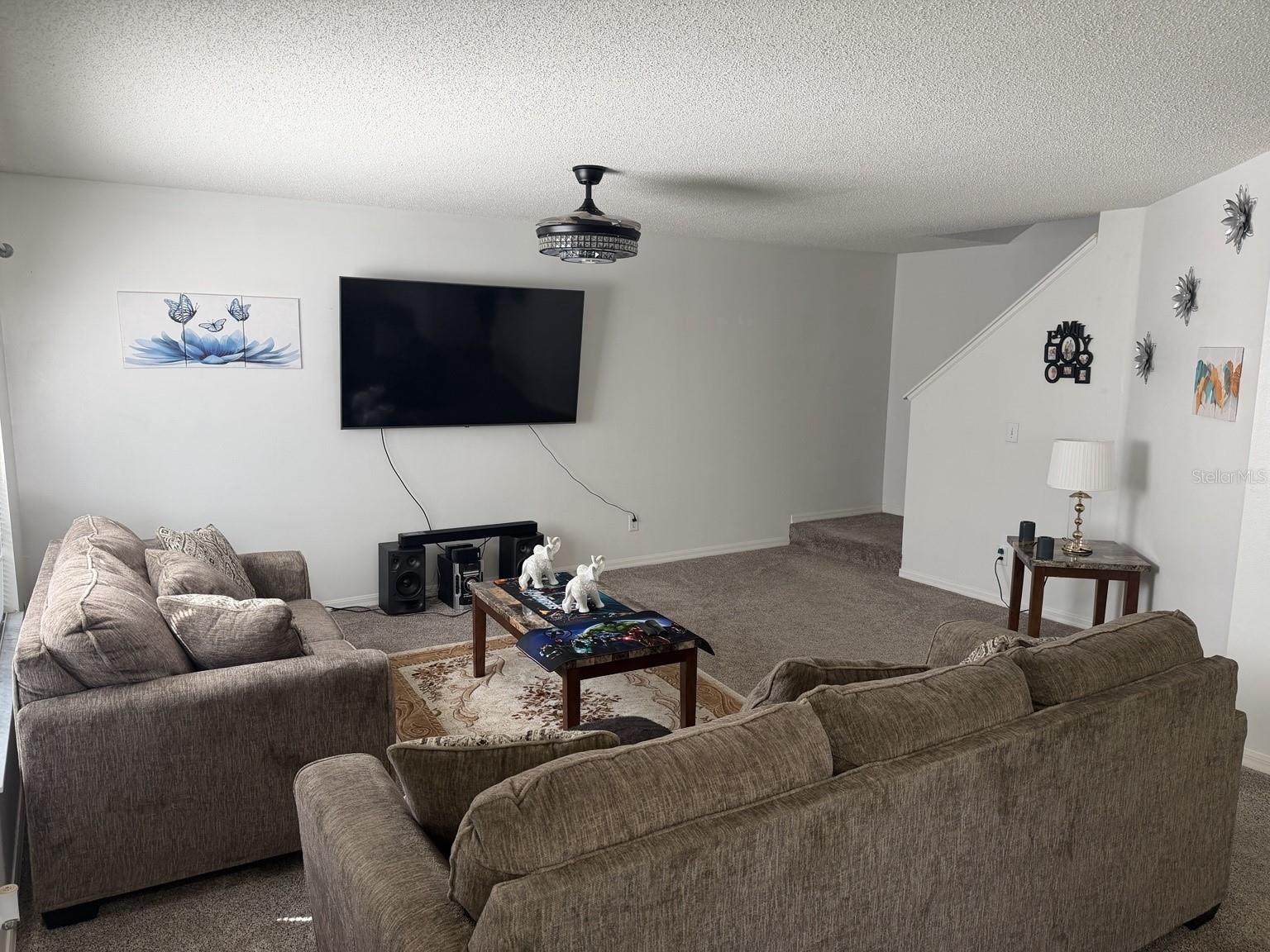 7135 Waterside Dr