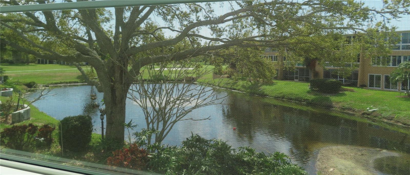 225 Country Club Dr #C225