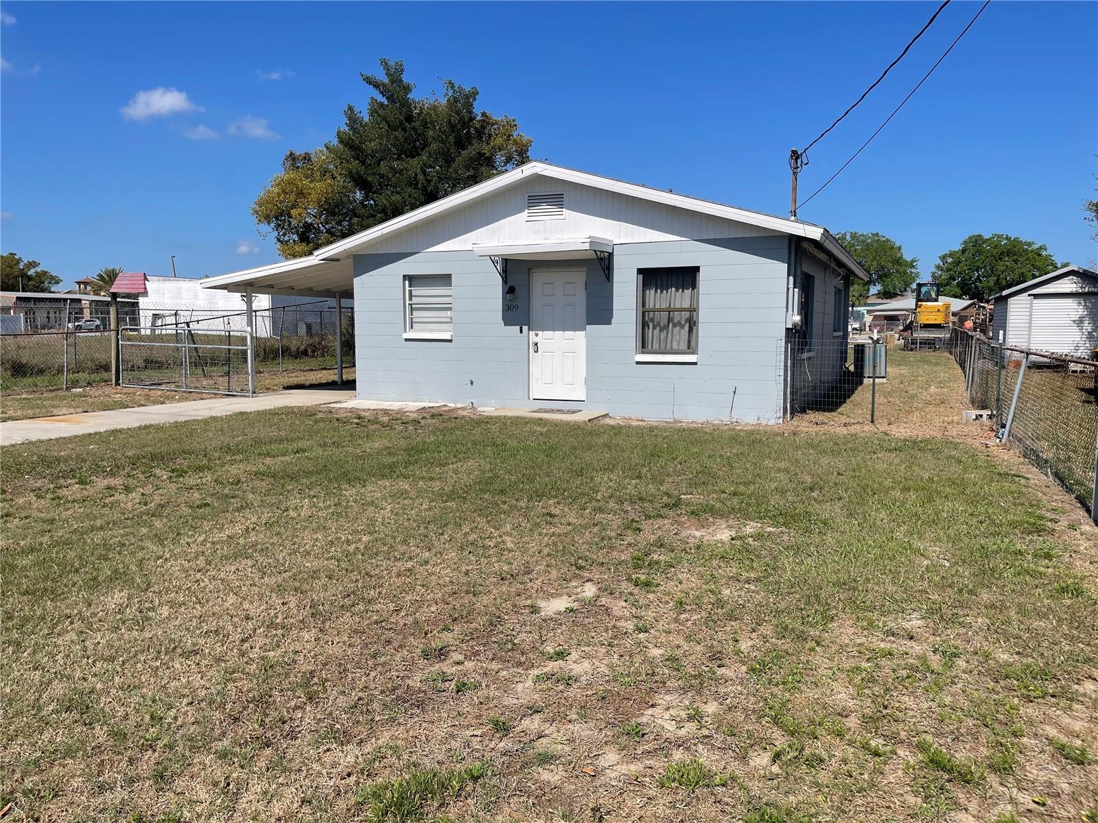 309 Center St