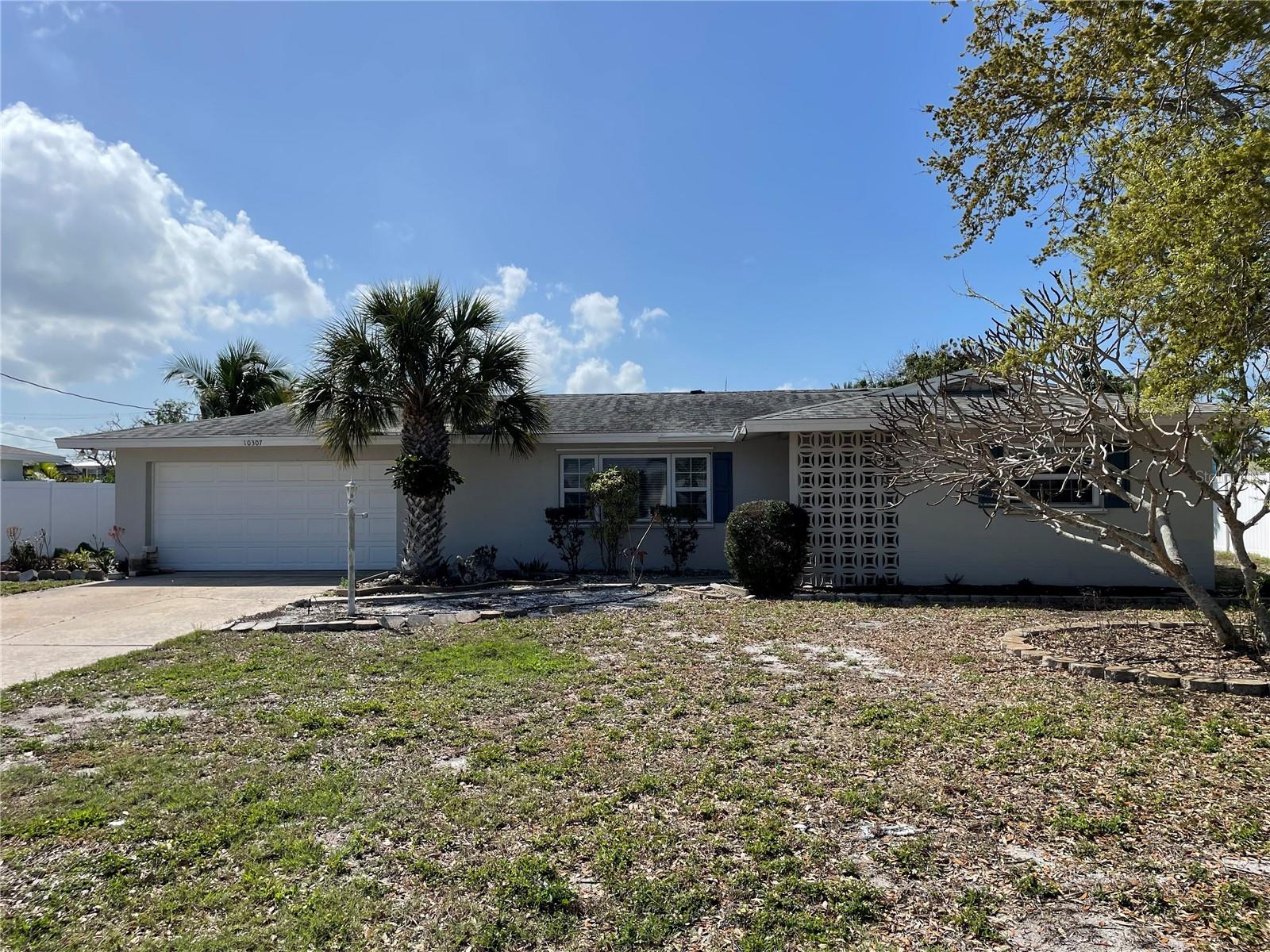 10307 Sandpiper Rd W