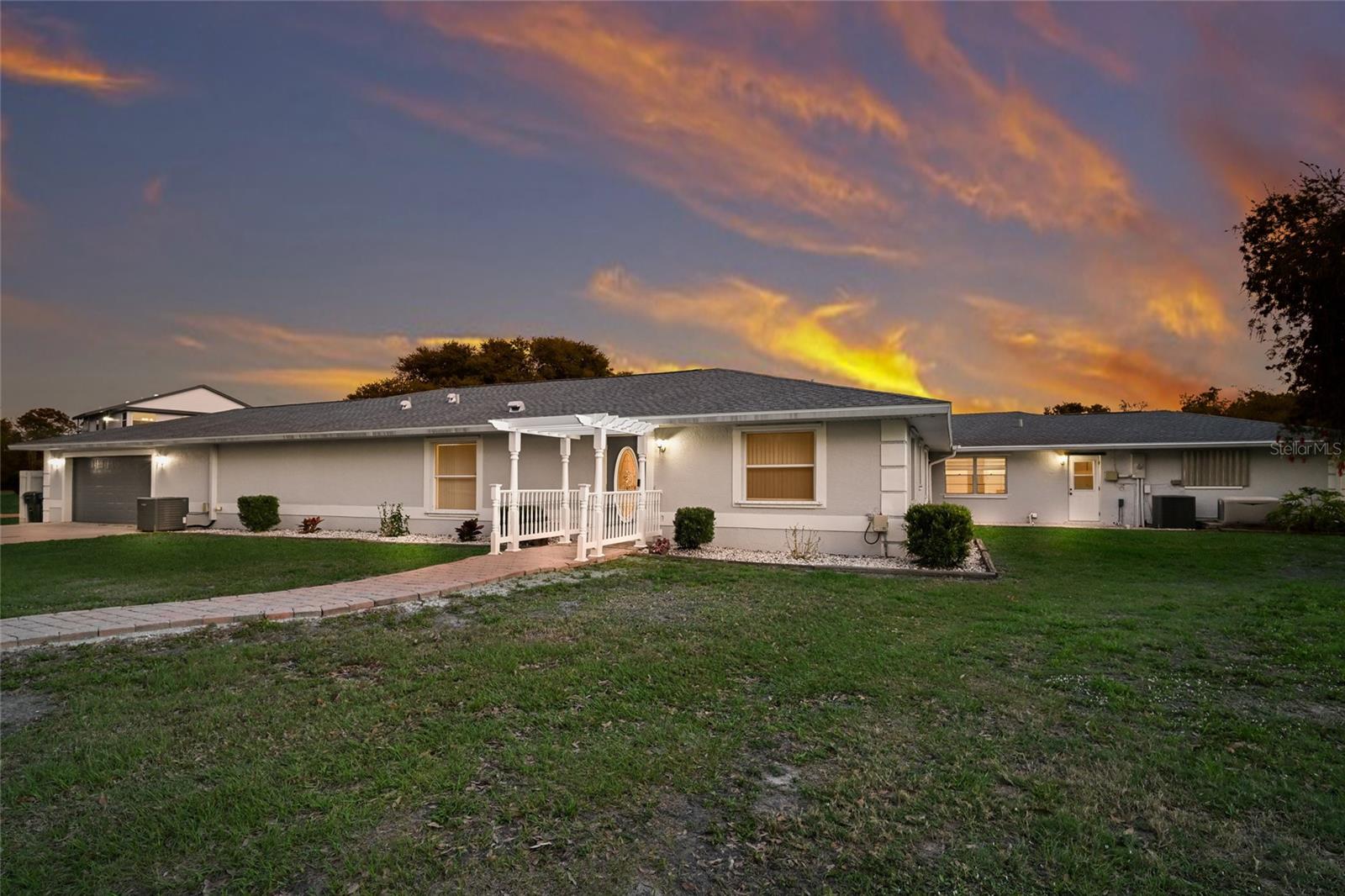 1516 Fox Creek Dr