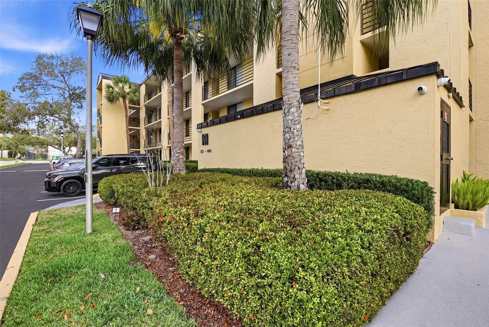 2424 W Tampa Bay Blvd #M404