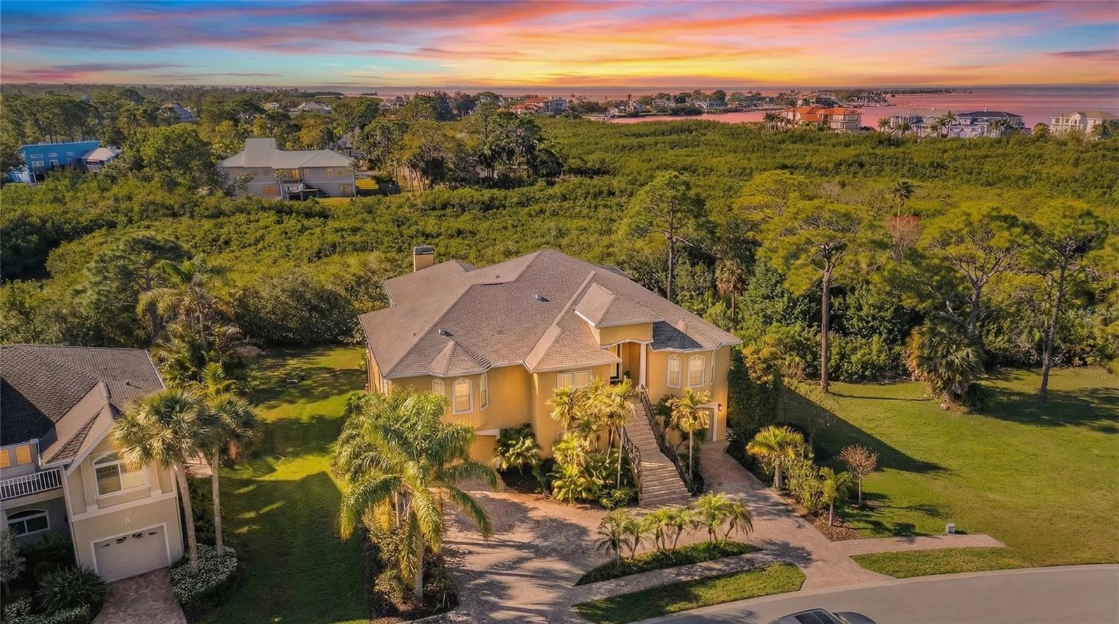 2101 N Pointe Alexis Dr