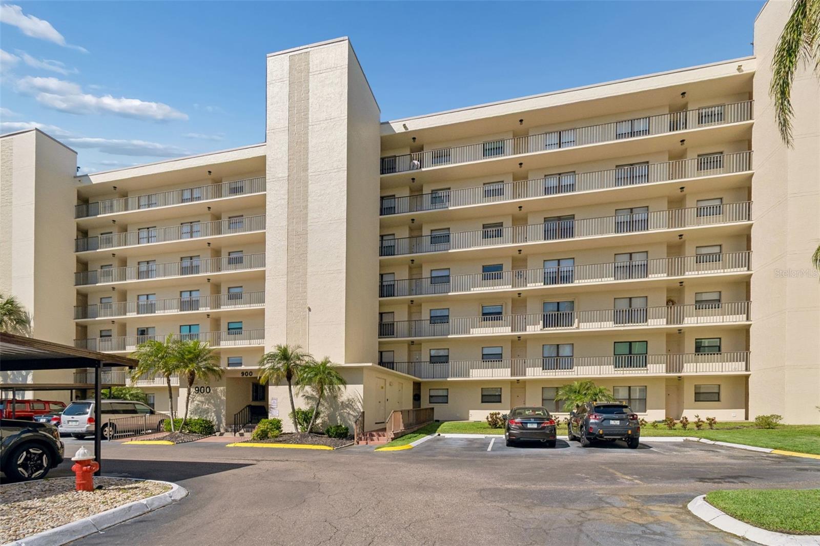 900 Cove Cay Dr #5F