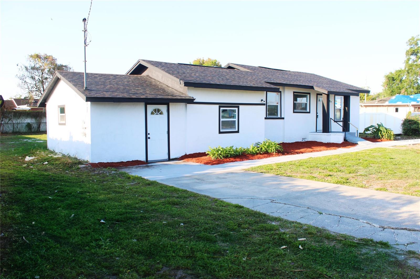2708 W Elm St