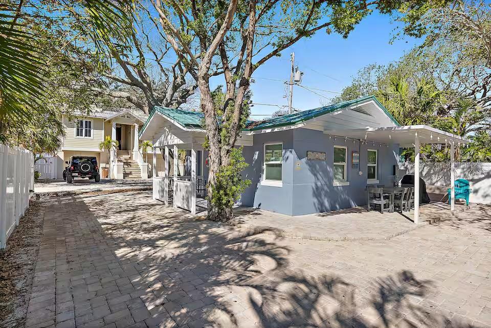 724 Gulf Blvd