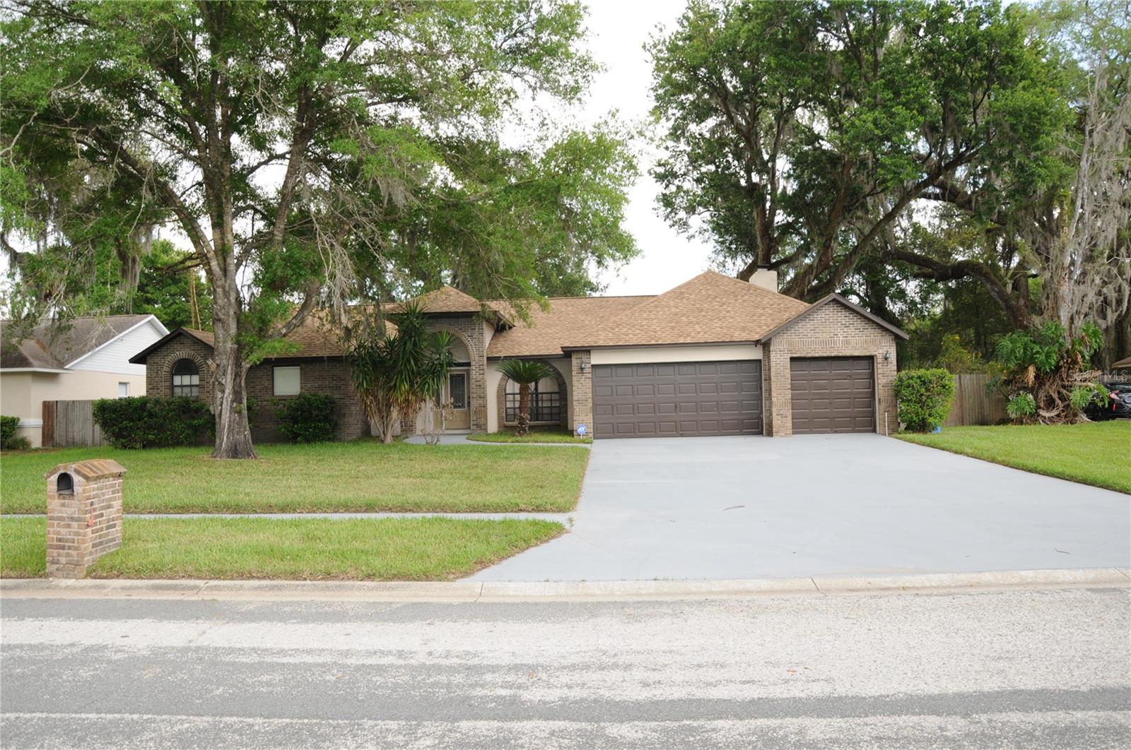 2106 Whitlock Pl