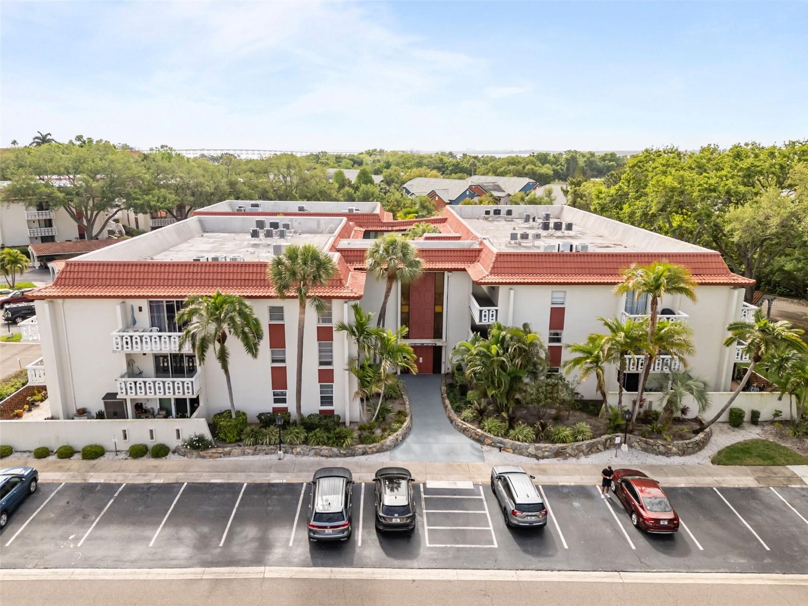 1009 Pearce Dr #206