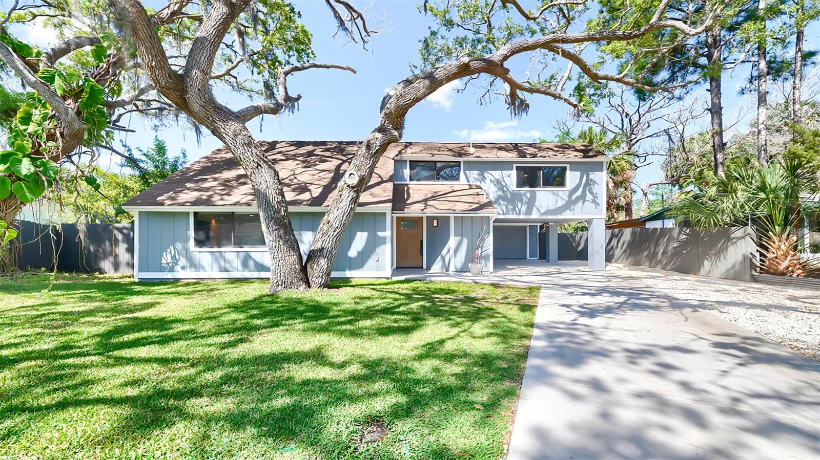 7331 Dianne Dr